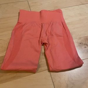 medium nvgtn leggings!